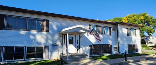 7-155 Boise Ave, Bismarck, ND, 58504-6390 | Card Image
