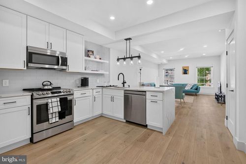 304-927 Kennedy St Nw, WASHINGTON, DC, 20011-2915 | Card Image
