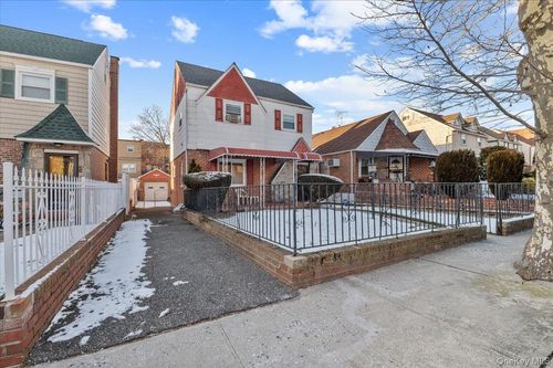 11590 223rd St, Cambria Heights, NY, 11411-1231 | Card Image