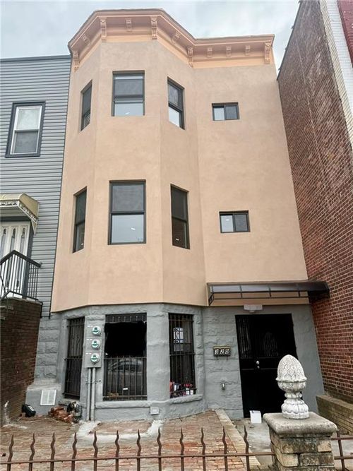 320 Bay Ridge Pkwy, Brooklyn, NY, 11209-3108 | Card Image