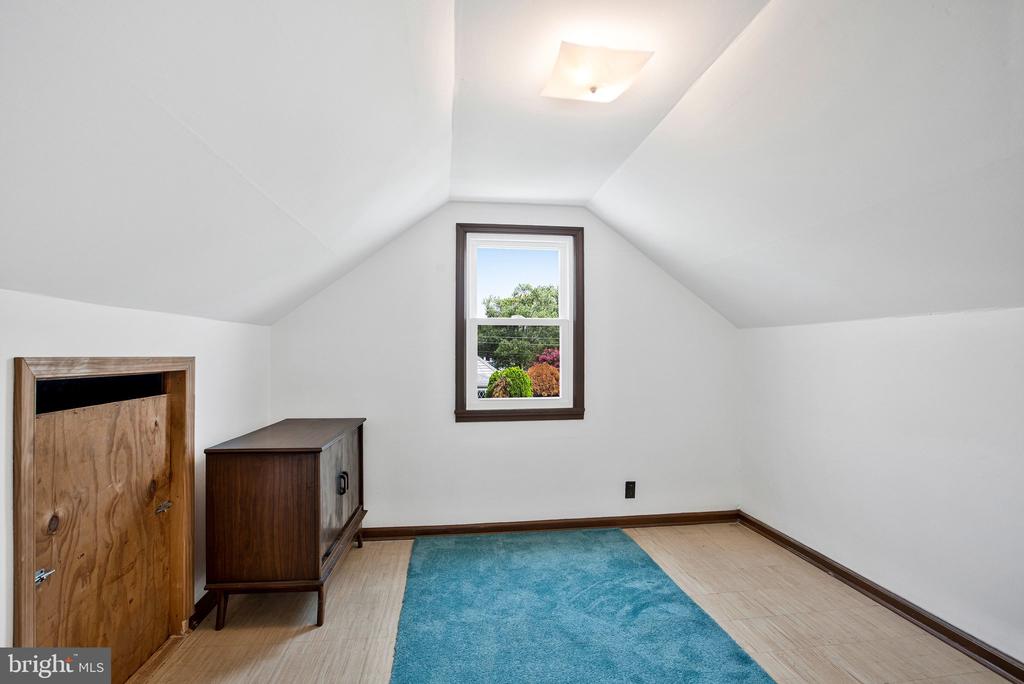 Residential in LINTHICUM HEIGHTS 4