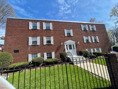 2-276 Albion St, Wakefield, MA, 01880-3131 | Card Image