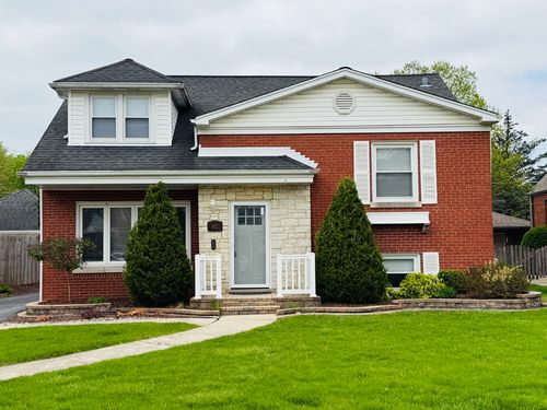 812 S Catherine Ave, La Grange, IL, 60525-2829 | Card Image