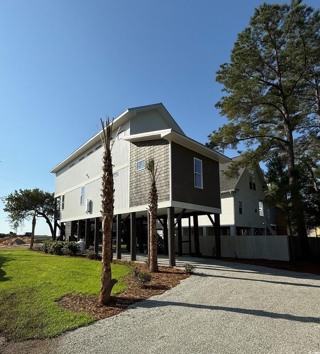 189 Brown Pelican Loop, House other with 3 bedrooms, 4 bathrooms and 4 parking in Pawleys Island SC | Image 24