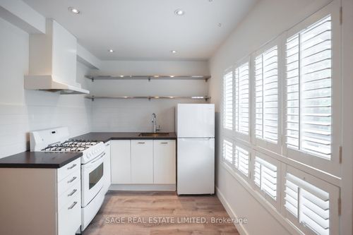 2-8 Brookmount Rd, Toronto, ON, M4L3N1 | Card Image