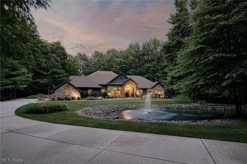 2816 Remington Pt, Aurora, OH, 44202-8747 | Card Image