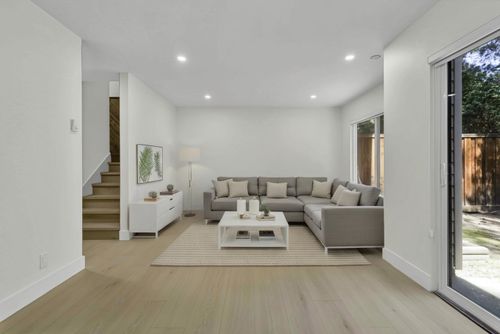 14-13990 74 Avenue, Surrey, BC, V3W7E6 | Card Image