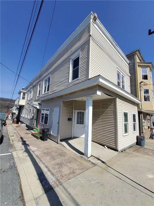 rear-apt-201 E Bertsch Street, Lansford Borough, PA, 18232 | Card Image