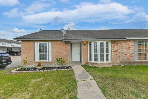 6853 Chasewood Dr, Missouri City, TX, 77489-2520 | Card Image