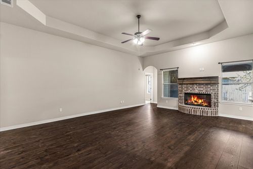 1207 Butterfield St, Bridgeport, TX, 76426-3323 | Card Image
