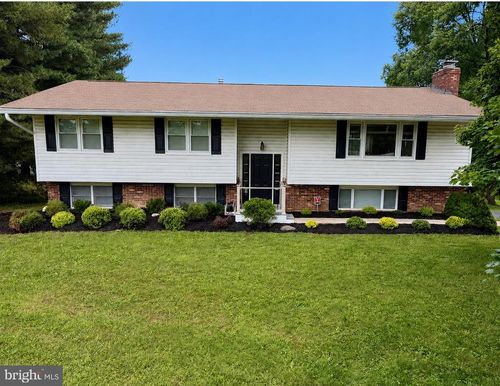 6410 Candlewicke Ct, SYKESVILLE, MD, 21784-8118 | Card Image