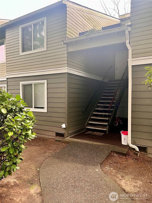 apt-f103-820 Cady Rd, Everett, WA, 98203-5015 | Card Image