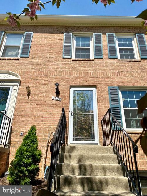 4929-4929 7th Rd S, ARLINGTON, VA, 22204-2560 | Card Image