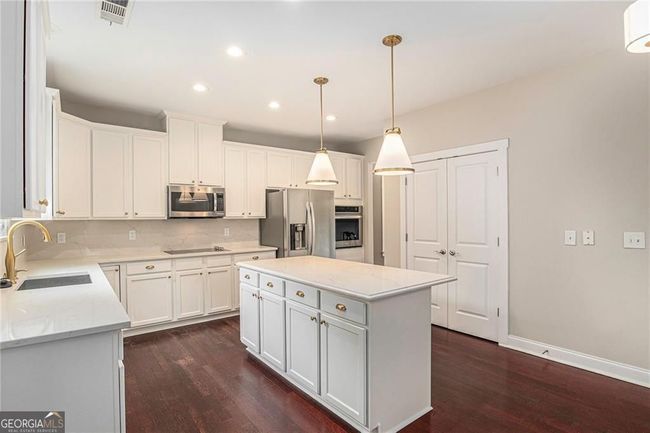 2076 Hatteras Way Nw, House other with 6 bedrooms, 4 bathrooms and 4 parking in Atlanta GA | Image 9