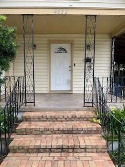 4632 Pecan St, New Orleans, LA, 70126-4202 | Card Image