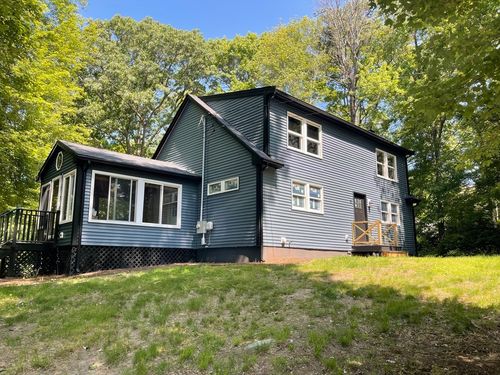 11 Pleasant St, Assonet, MA, 02702-1115 | Card Image