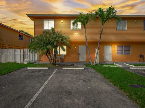 175-175 Ne 12th Ave, Homestead, FL, 33030-6261 | Card Image