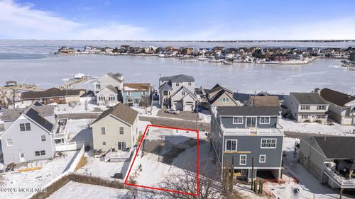 3261 Windsor Ave, Toms River, NJ, 08753-4869 | Card Image