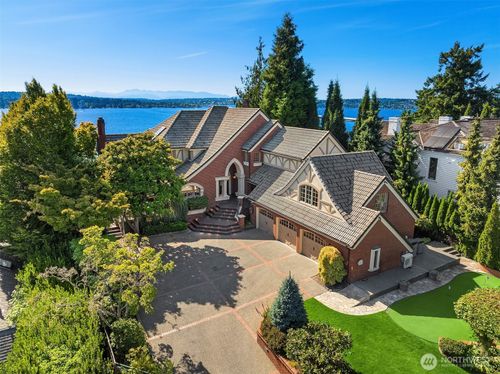 2307 Evergreen Point Rd, Medina, WA, 98039-2340 | Card Image