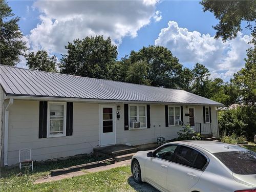301-303 E Mckissock Street, Warrensburg, MO, 64093 | Card Image
