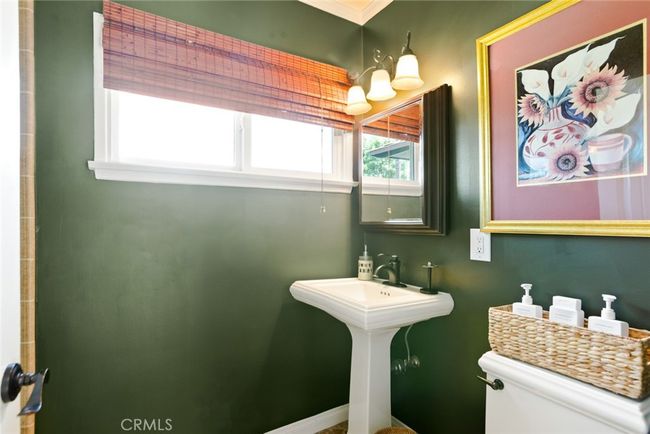 544 N California St, House other with 3 bedrooms, 2 bathrooms and 2 parking in Burbank CA | Image 20