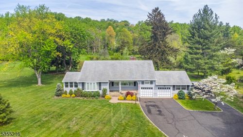 59 Washington Valley Rd, Warren, NJ, 07059-7027 | Card Image