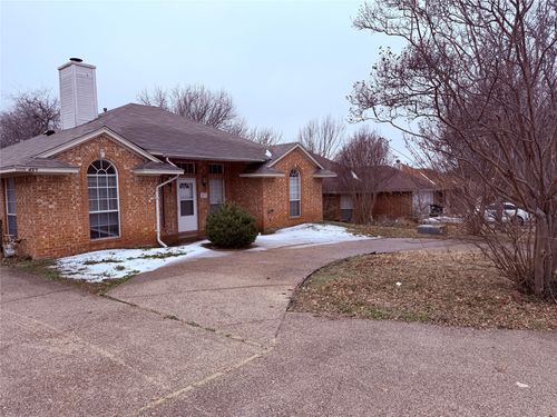 453 Strata Dr, Denton, TX, 76201-1859 | Card Image