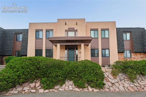 c-2927 Mesa Rd, Colorado Springs, CO, 80904-1131 | Card Image