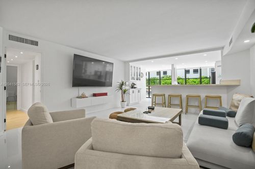 203-6423 Collins Avenue, Miami Beach, FL, 33141 | Card Image