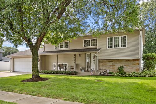 1204 Leeds Ln, Elk Grove Village, IL, 60007-3476 | Card Image