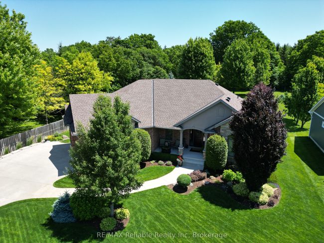 24 Carriage Lane, House other with 3 bedrooms, 3 bathrooms and 6 parking in Bayfield ON | Image 4