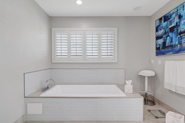 4261 Ne 24 Th Ave, House other with 4 bedrooms, 3 bathrooms and null parking in Lighthouse Point FL | Image 17