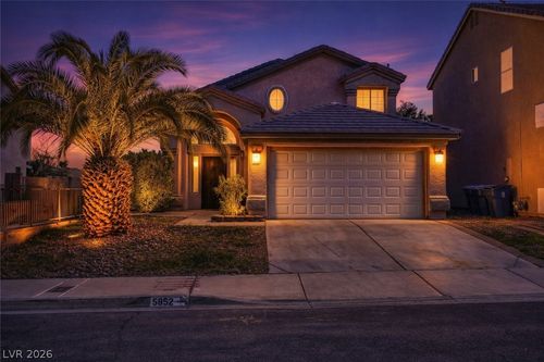 5852 Wood Petal St, Las Vegas, NV, 89130-7054 | Card Image