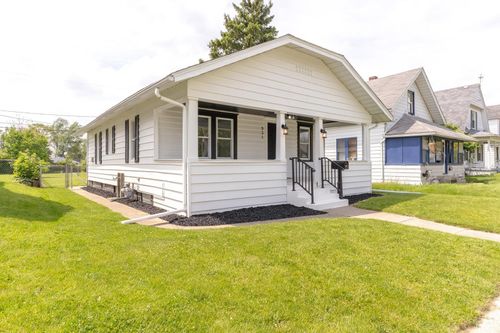 931 Emerson Ave, South Bend, IN, 46615-3910 | Card Image