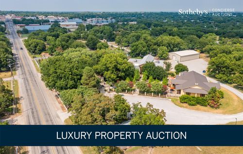 802 S Austin St, Comanche, TX, 76442-3018 | Card Image