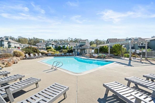 156 Treeview Dr, Townhouse with 2 bedrooms, 3 bathrooms and 2 parking in Daly City CA | Image 41