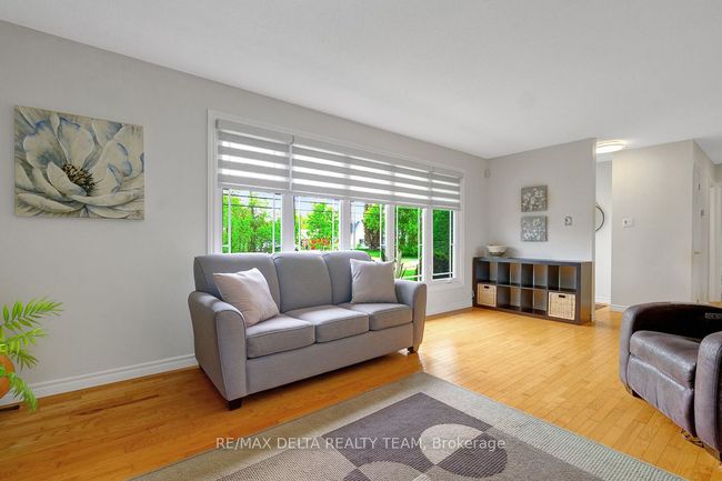 5041 Thunder Rd, House other with 4 bedrooms, 2 bathrooms and 5 parking in Carlsbad Springs ON | Image 9