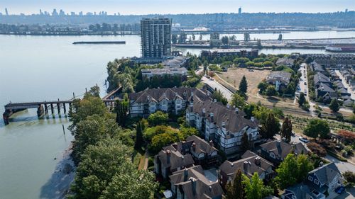317-83 Star Cres, New Westminster, BC, V3M6X8 | Card Image