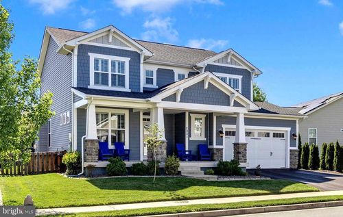 2021 Chamberlain Dr, FREDERICK, MD, 21702-3587 | Card Image
