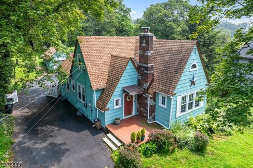 72 Hillcrest Rd, Watchung, NJ, 07069-6004 | Card Image