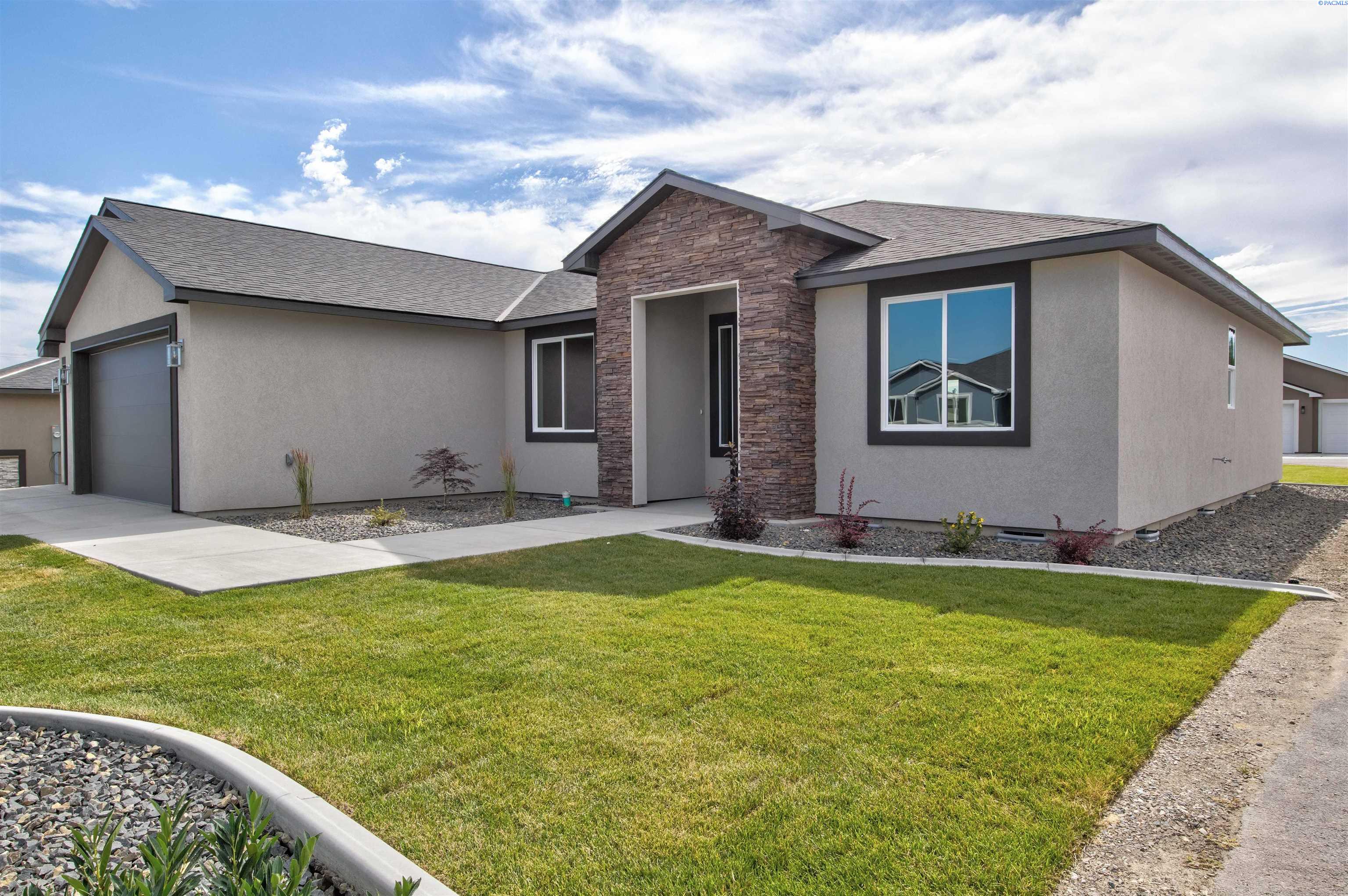 Balflour Ct, Pasco, WA 99301