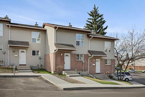 34-64 Whitnel Court Ne, Calgary, AB, T1Y5E3 | Card Image