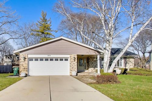 2616 N Dryden Pl, Arlington Heights, IL, 60004-2657 | Card Image