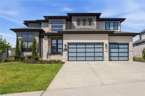 16920 Rosehill, Overland Park, KS, 66221-2958 | Card Image