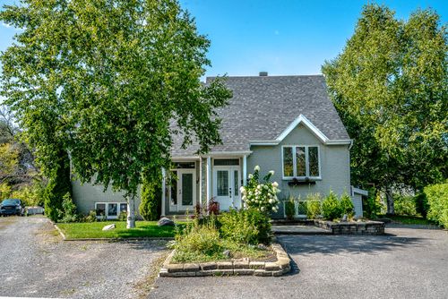 250 Rue De Lamennais, Québec, QC, G2G2K1 | Card Image
