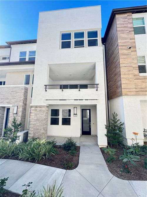 2705 Everly Dr, San Diego, CA, 92108-2664 | Card Image