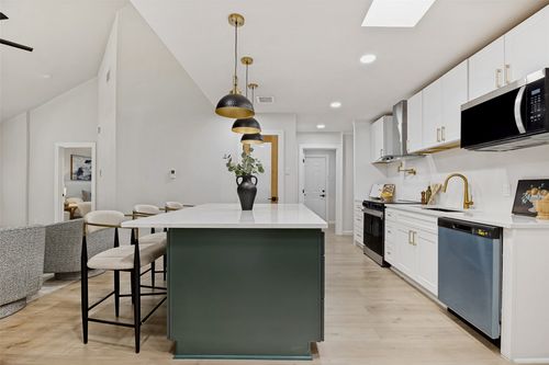 2102 Avignon Dr, Carrollton, TX, 75007-2314 | Card Image