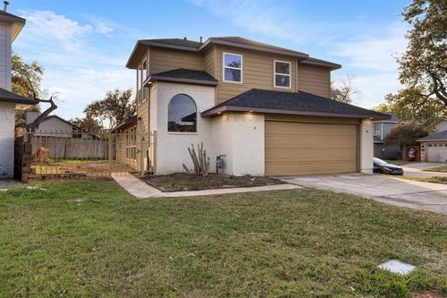 2100 Rose Cliff Lane, Carrollton, TX, 75007 | Card Image