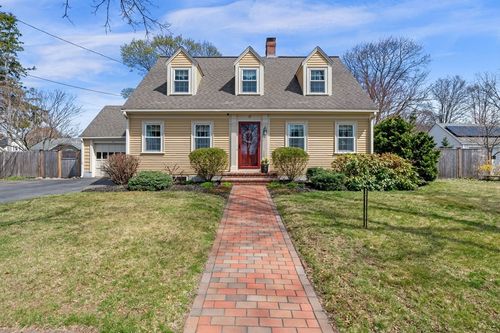 17 Princeton Ave, Beverly, MA, 01915-5630 | Card Image
