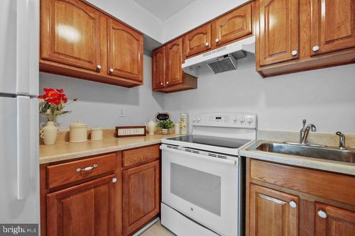 4i3-275 Green St, BEVERLY, NJ, 08010 | Card Image